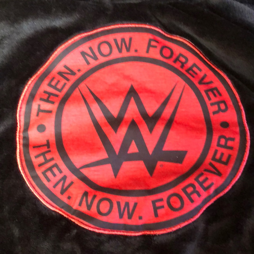 WWE Children’s Robe - Picture 2 of 5